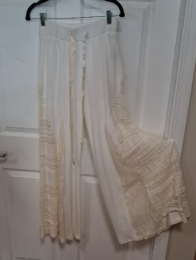 POL Wide Leg White And Cream Lace-Panel Pants